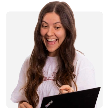 imagem de uma mulher sorrindo
